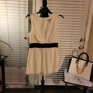 Forever 21 White Romper Dress Size  L NWT